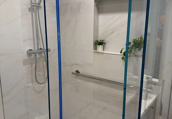 Professional Shower Caulking in Glencoe, Illinois