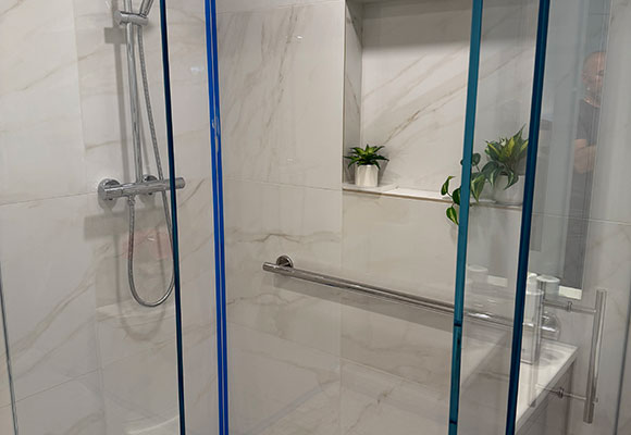 Professional Shower Caulking in Glencoe, Illinois